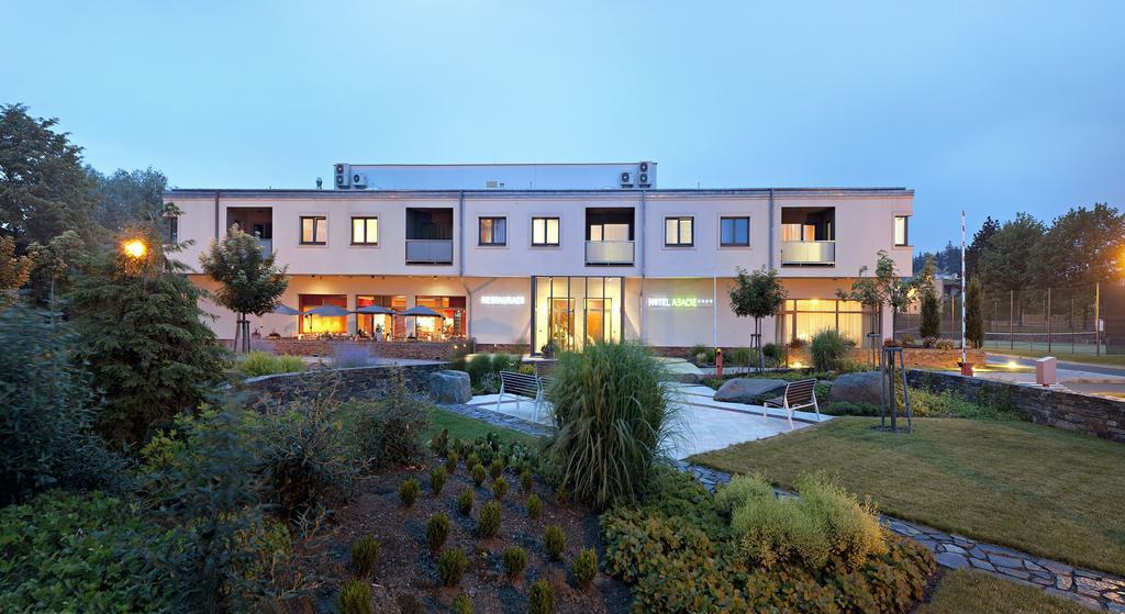 Wellness Hotel ABÁCIE Novy Jicin Exterior foto